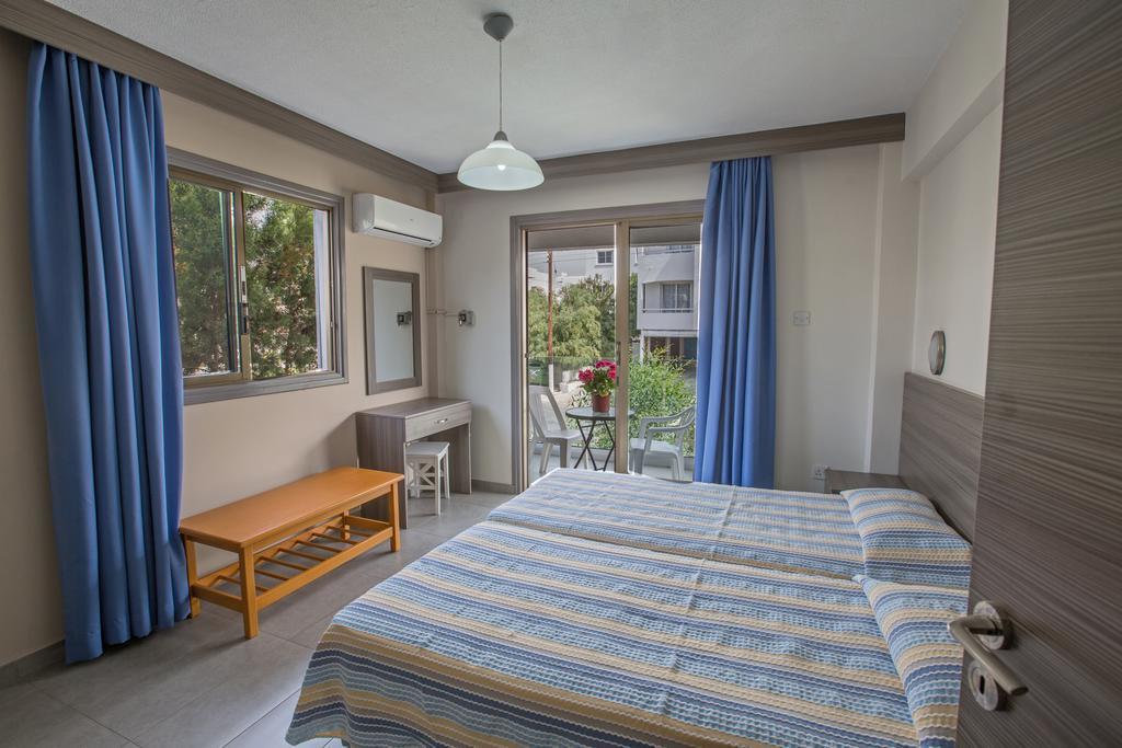 Merab Napa Suites Ayia Napa Exteriör bild